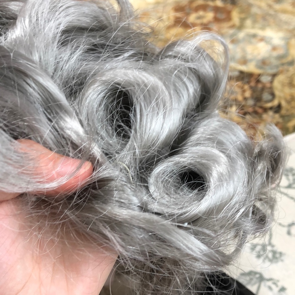 President Wig - Picture 4 of 5